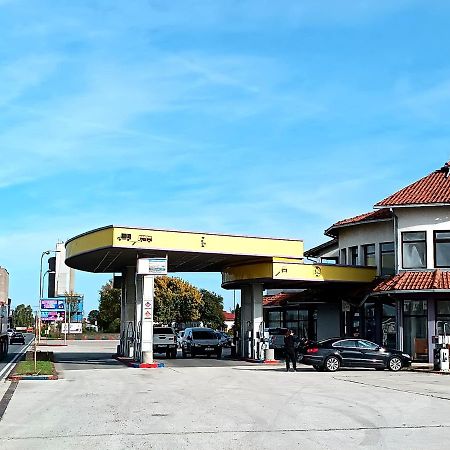 Motel Gas-Petrol Samac Bosanski Samac Buitenkant foto